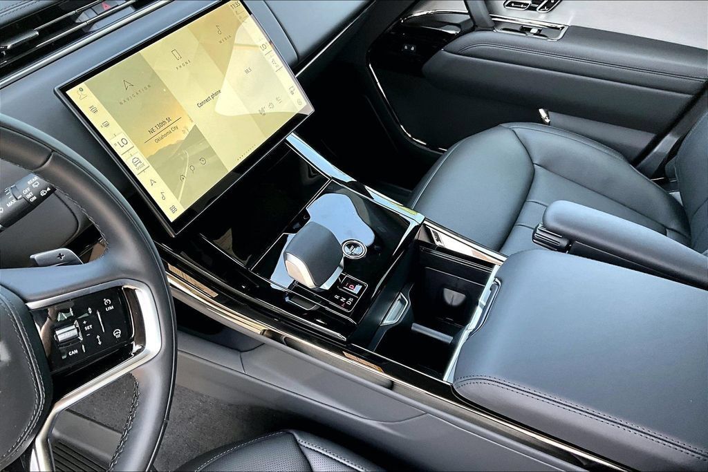 New 2026 Land Rover Range Rover Sport SE AWD/4WD image 8