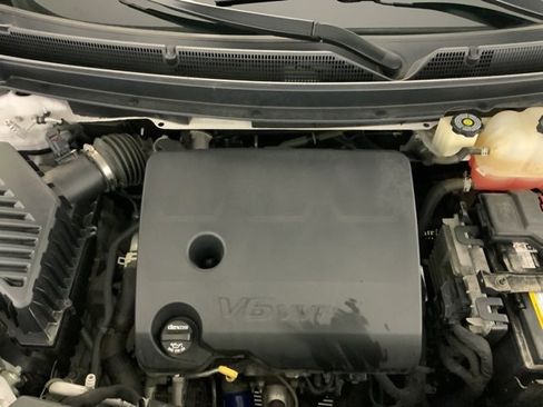 Used 2019 Buick Enclave Essence image 42