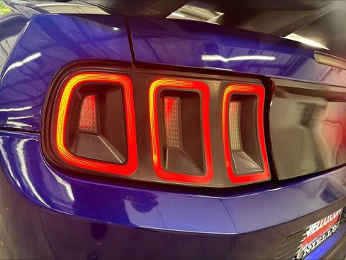 Used 2013 Ford Mustang GT Premium w/ Electronics Pkg RWD image 23