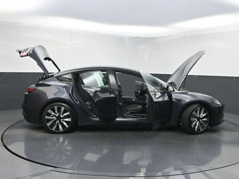 Used 2024 Tesla Model 3 Long Range RWD image 23