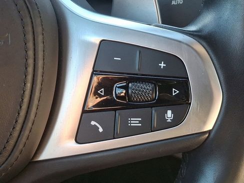 Used 2021 BMW 330e xDrive w/ M Sport Package image 23