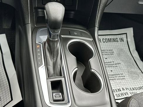 Certified 2024 Chevrolet Equinox LT w/ LPO, Floor Liner Package FWD image 15