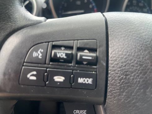 Used 2012 MAZDA MAZDA3 i Touring FWD image 10