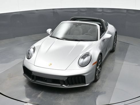 Used 2026 Porsche 911 Targa 4 GTS AWD/4WD image 33