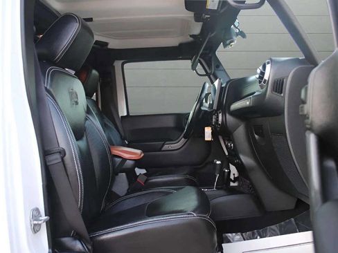 Used 2017 Jeep Wrangler Unlimited Sport w/ Quick Order Package 24S image 13