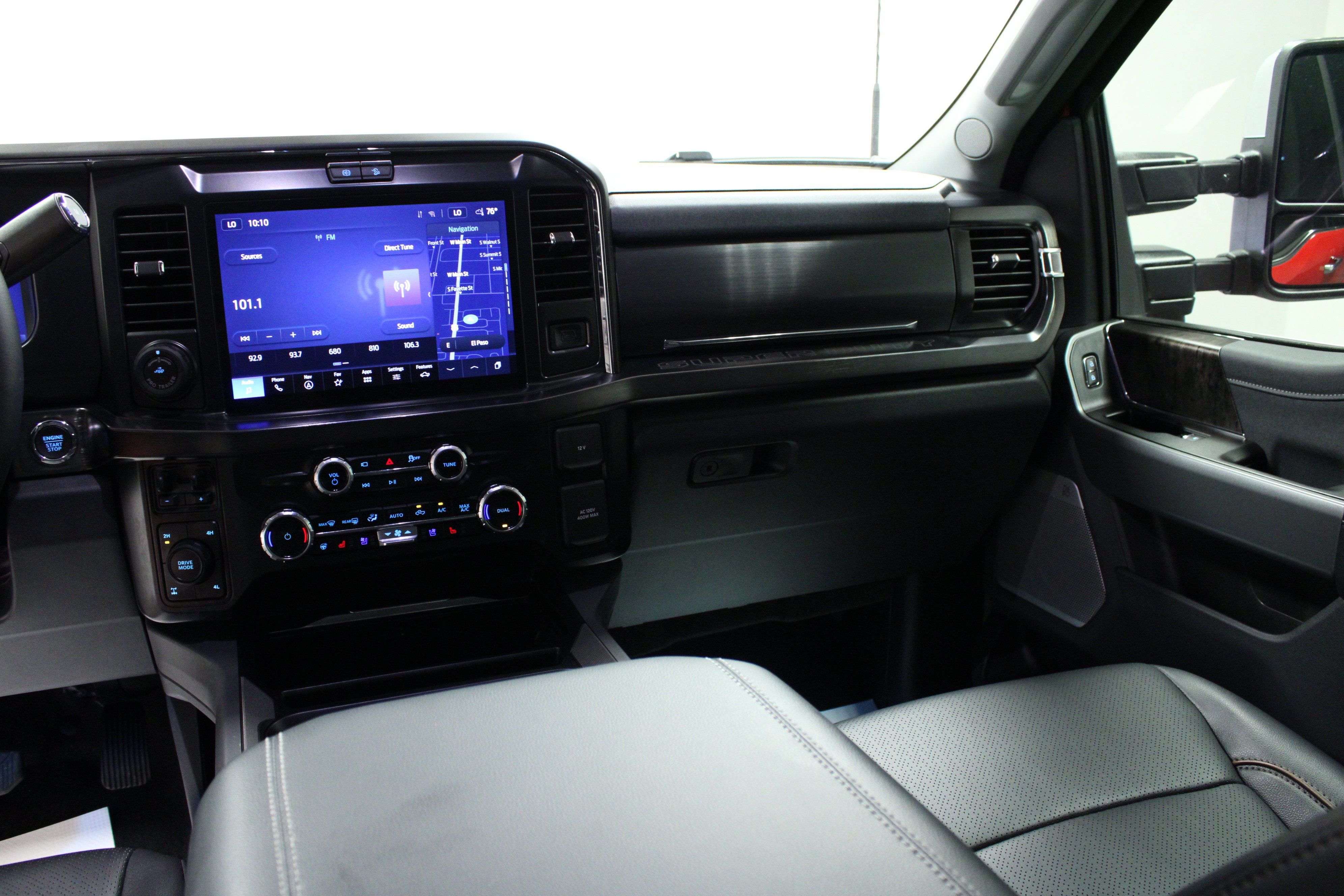 Used 2026 Ford F250 Lariat w/ Lariat Ultimate Package AWD/4WD image 19