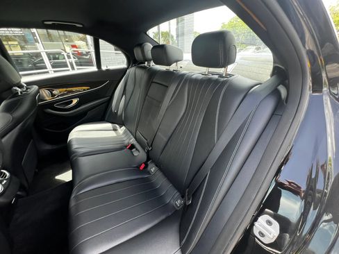 Used 2019 Mercedes-Benz E 450 4MATIC Sedan w/ Premium Package image 21
