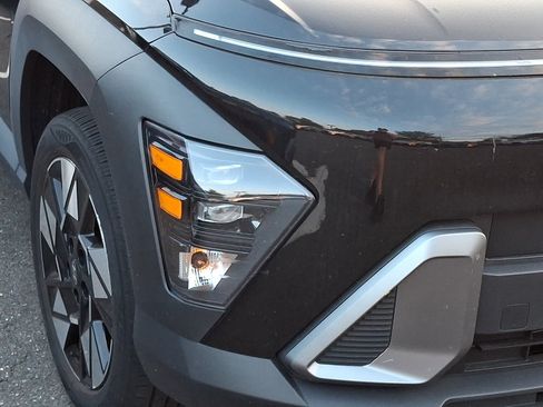 Used 2024 Hyundai Kona SEL AWD/4WD image 7