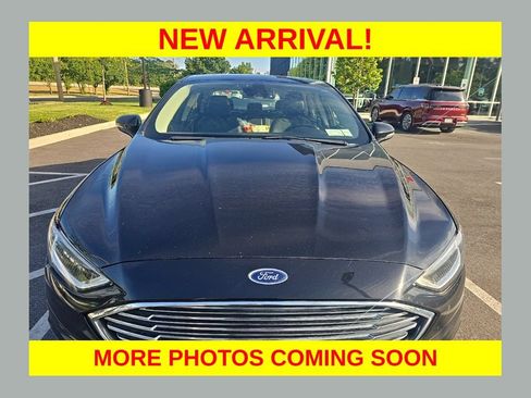 Used 2018 Ford Fusion Energi SE FWD image 1