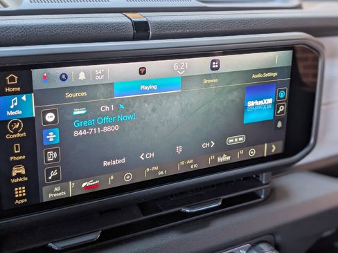 Used 2024 Jeep Wrangler Sport S image 31