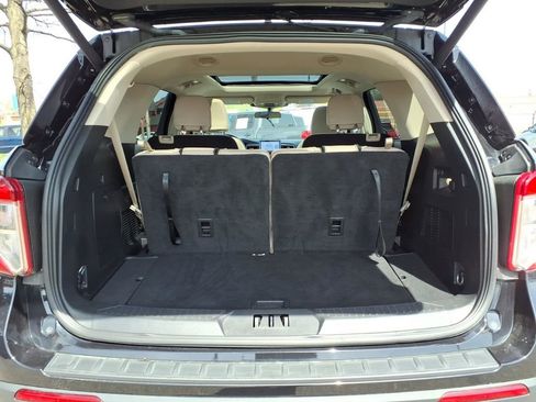 Certified 2023 Ford Explorer XLT w/ Equipment Group 202A AWD/4WD image 10