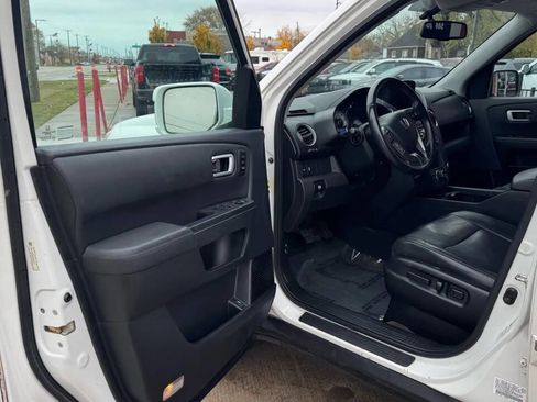 Used 2014 Honda Pilot Touring image 23
