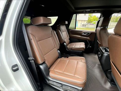 Used 2023 Chevrolet Tahoe High Country AWD/4WD image 22