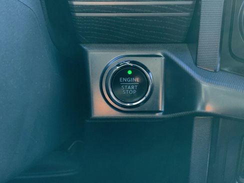 Used 2022 Ford F150 Platinum w/ Equipment Group 701A High image 37