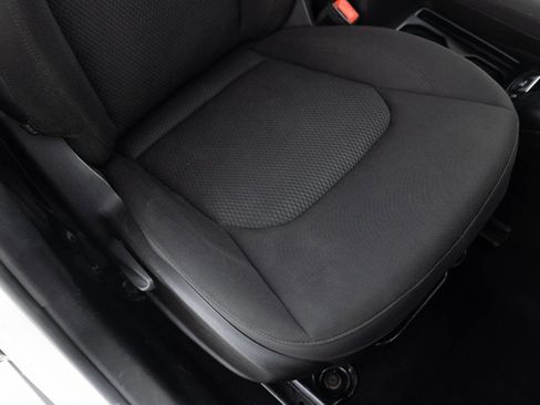 Used 2018 Jeep Renegade Altitude w/ UConnect 8.4 Nav Group AWD/4WD image 25