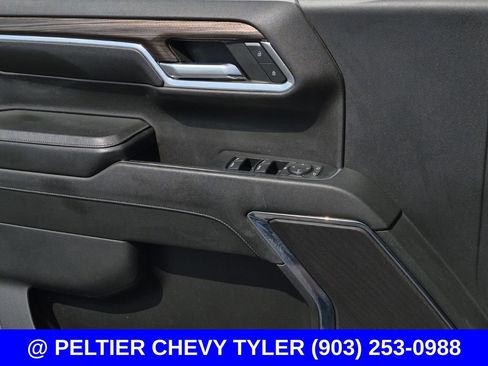 Used 2023 Chevrolet Silverado 1500 LT AWD/4WD image 30