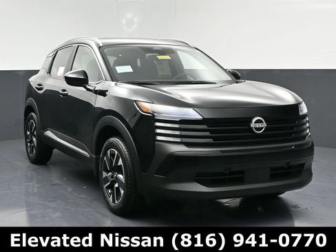 New 2026 Nissan Kicks SV AWD/4WD image 1