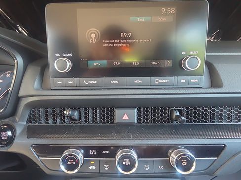Used 2024 Honda CR-V LX image 20