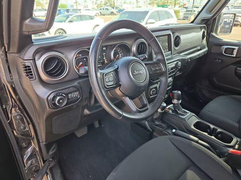 Used 2021 Jeep Wrangler Unlimited Sport AWD/4WD image 10