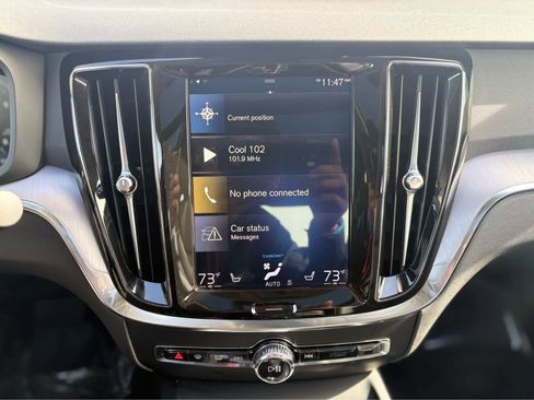 Used 2020 Volvo S60 T6 Momentum image 16