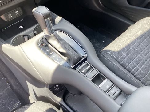 New 2026 Honda HR-V LX image 17