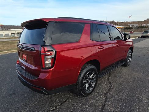Used 2024 Chevrolet Tahoe Z71 w/ Luxury Package image 8