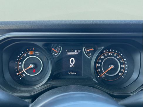 Certified 2025 Jeep Wrangler Sport AWD/4WD image 26