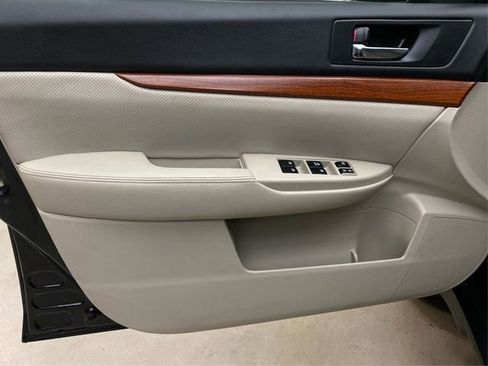 Used 2014 Subaru Outback 2.5i Limited image 24