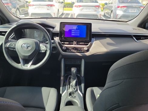 Used 2024 Toyota Corolla Cross AWD Hybrid image 16