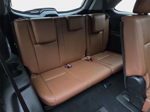 Used 2019 Toyota Highlander Limited Platinum image 12