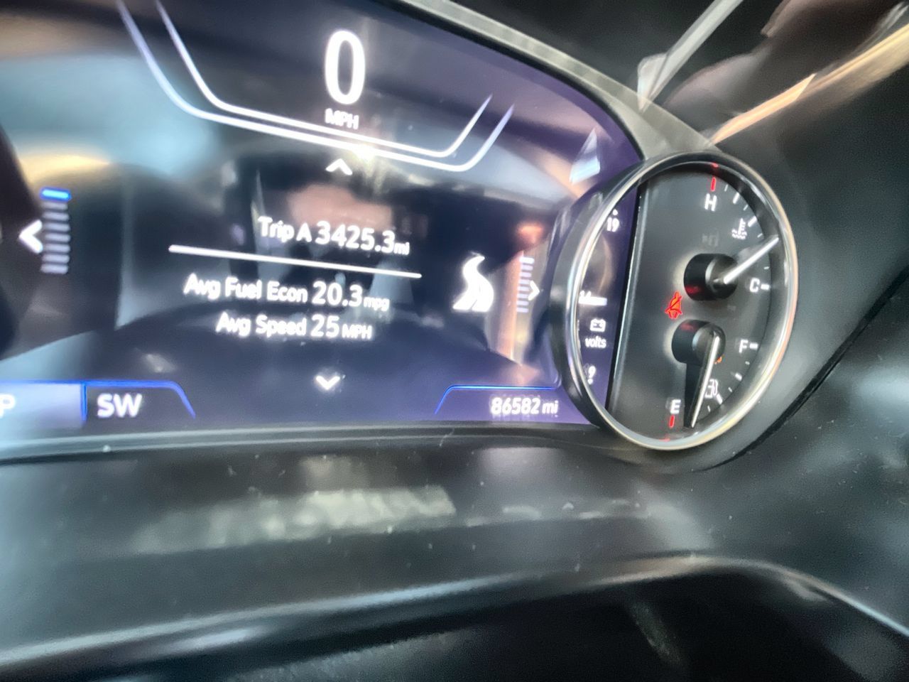Used 2021 Buick Enclave Avenir w/ Avenir Technology Package FWD image 12