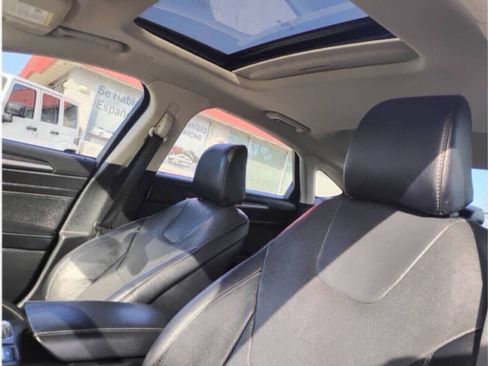 Used 2020 Ford Fusion Titanium FWD image 21