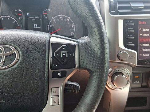 Used 2021 Toyota 4Runner SR5 Premium image 22