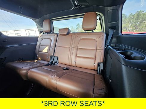 Used 2023 Lincoln Navigator Reserve image 17