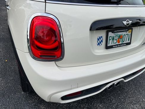 Used 2015 MINI Cooper S image 23