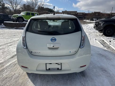 Used 2011 Nissan Leaf SL image 4