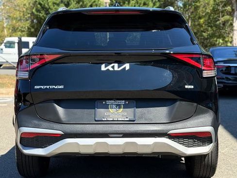 Used 2024 Kia Sportage EX image 5