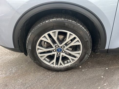 Used 2022 Ford Escape SEL image 9