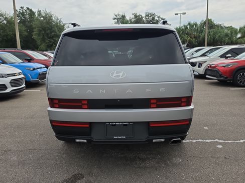 Used 2025 Hyundai Santa Fe SEL FWD image 7