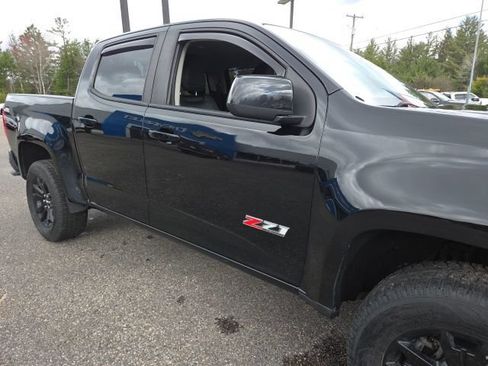 Used 2021 Chevrolet Colorado Z71 w/ Z71 Midnight Edition AWD/4WD image 31