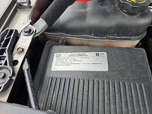 Used 2016 Cadillac Escalade Luxury image 12