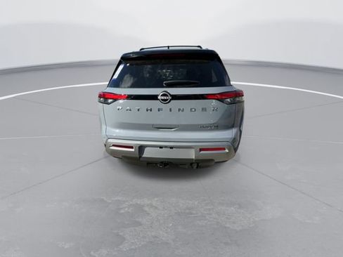 Certified 2024 Nissan Pathfinder Platinum image 7