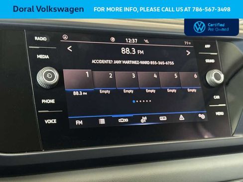 Certified 2022 Volkswagen Taos SE w/ IQ.Drive SE Package image 18