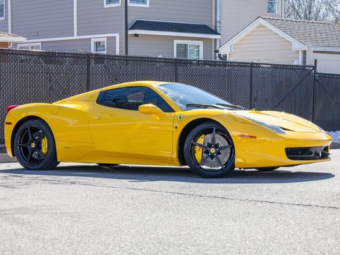 Used 2015 Ferrari 458 Spider Convertible 2D image 17