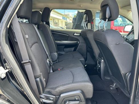 Used 2017 Dodge Journey SXT w/ Comfort/Convenience Group FWD image 15