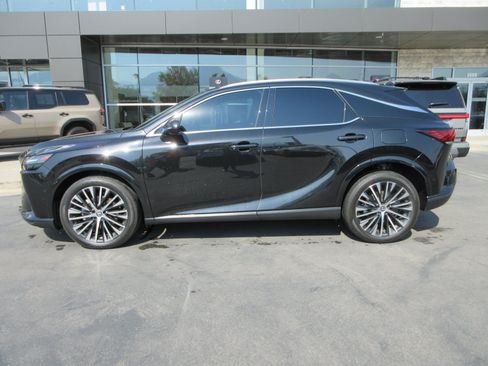 Used 2024 Lexus RX 350 Premium Plus w/ Convenience Package AWD/4WD image 3