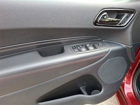 Certified 2022 Dodge Durango R/T w/ Blacktop Package AWD/4WD image 10