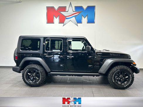 Used 2022 Jeep Wrangler Unlimited Sport AWD/4WD image 1