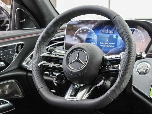 New 2025 Mercedes-Benz E 53 AMG e 4MATIC Sedan image 15