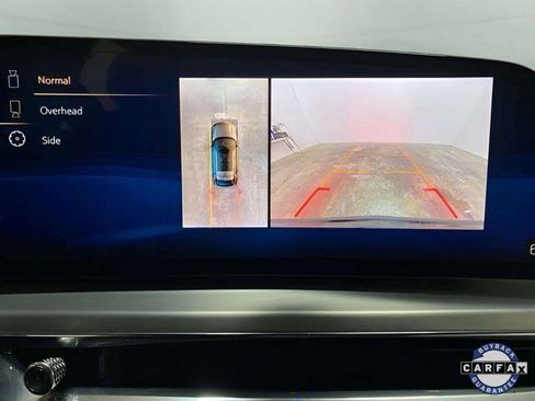 Used 2023 Cadillac Lyriq 2WD image 57